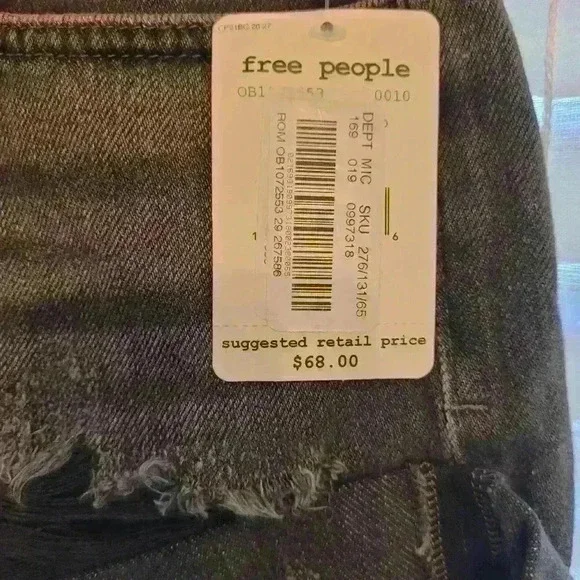 NWT Women's Free People black denim shorts, sz 6/8 (29), $20 - Picture 3 of 5